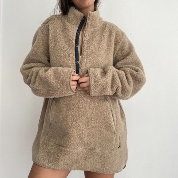 Nike Sweaters - NWT Nike Yoga sherpa fleece pullover sweater in beige